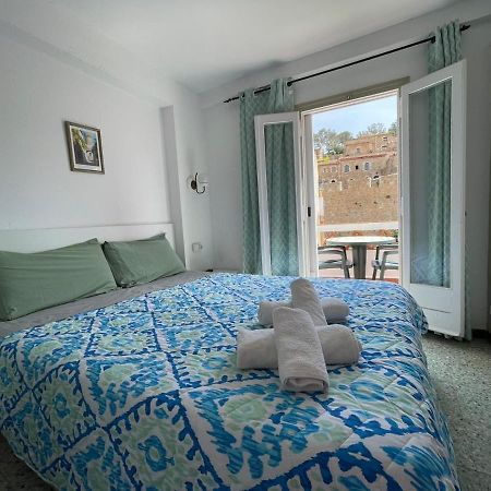 P&R Hostals Maria Rosa Tossa de Mar Exterior foto
